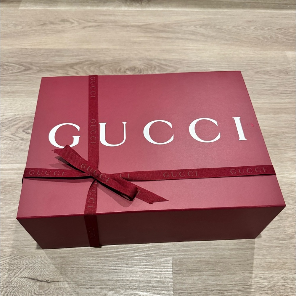 Gucci box - empty authentic Gucci box, large